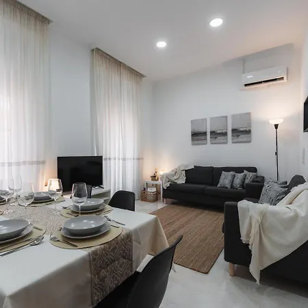 Home4u Castaneda 아파트