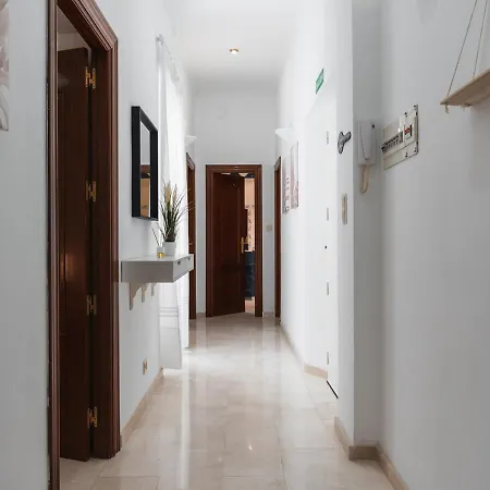 Home4u Castaneda 아파트