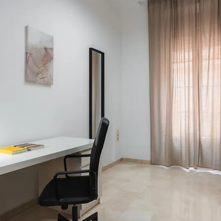 아파트 Home4u Castaneda