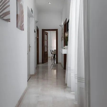 Home4u Castaneda 아파트 그라나다