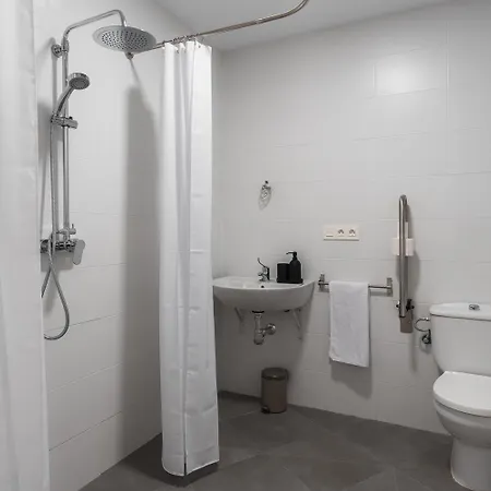 Home4u Castaneda Apartmán *